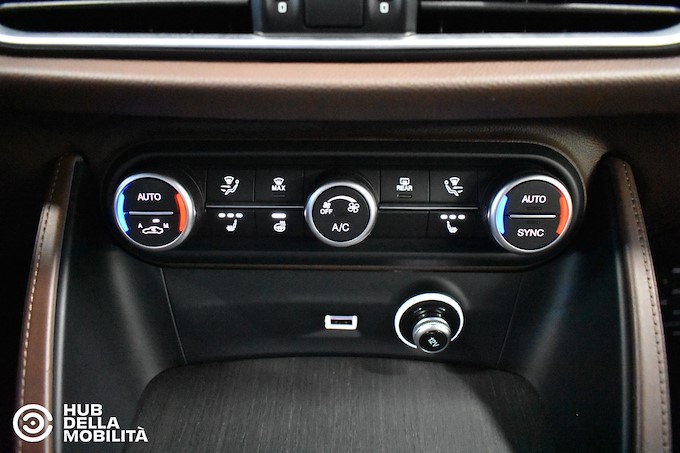 ALFA ROMEO Stelvio 2.2 Turbodiesel 190 CV AT8 Q4 Ti